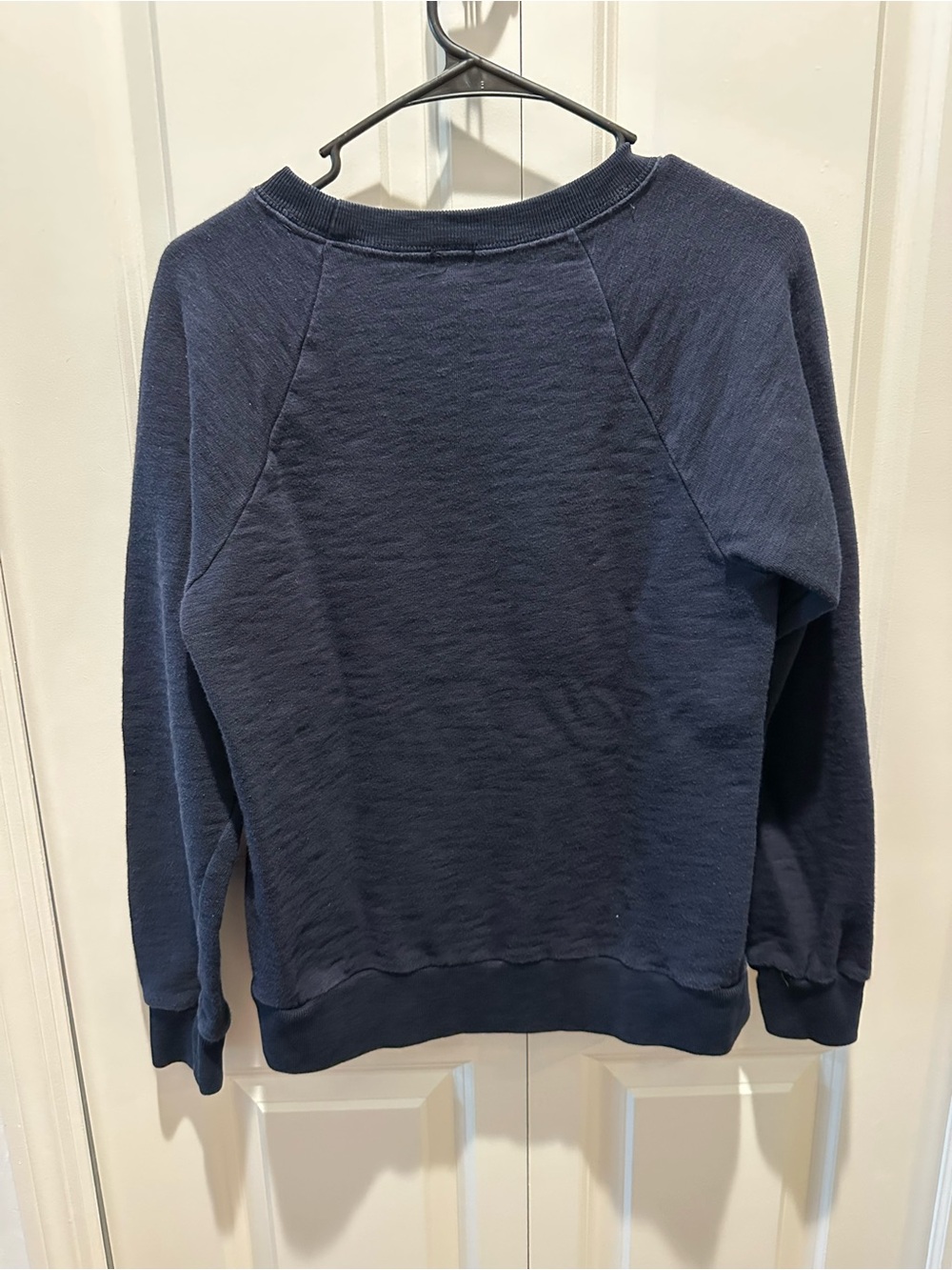 J. Crew 100% Cotton Navy Crewneck Sweatshirt with White Horse Graphic Size M - Picture 4 of 4
